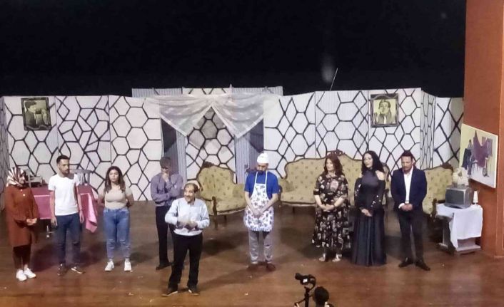 ’Kılıbık’ oyununa ilgi