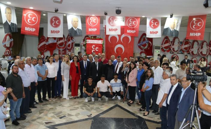 Kozan’da MHP’ye 350 kişi katıldı