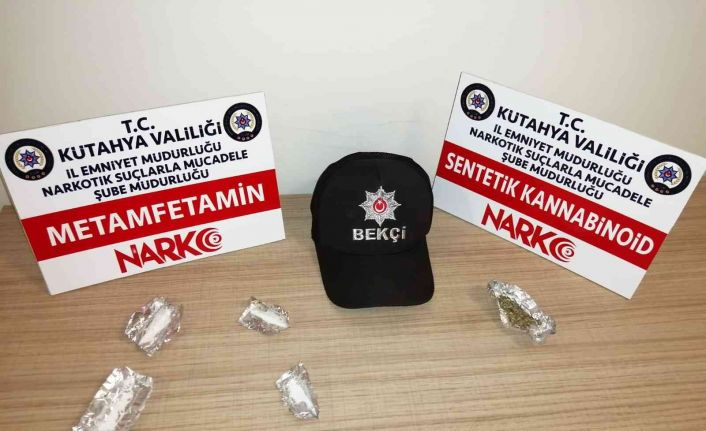 Kütahya’da bir kişinin üzerinde uyuşturucu ele geçirildi