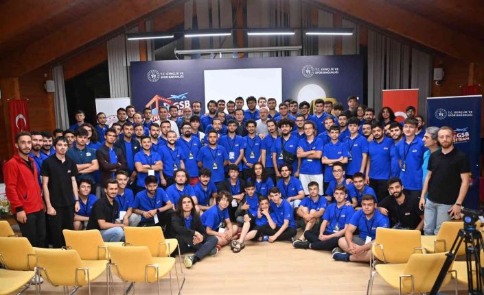 Marmaracık Kampı’ndaki TEKNOFEST takımlarıyla buluşan Tuzla Belediye Başkanı Dr. Şadi Yazıcı: ”Fikriniz varsa yerimiz var”