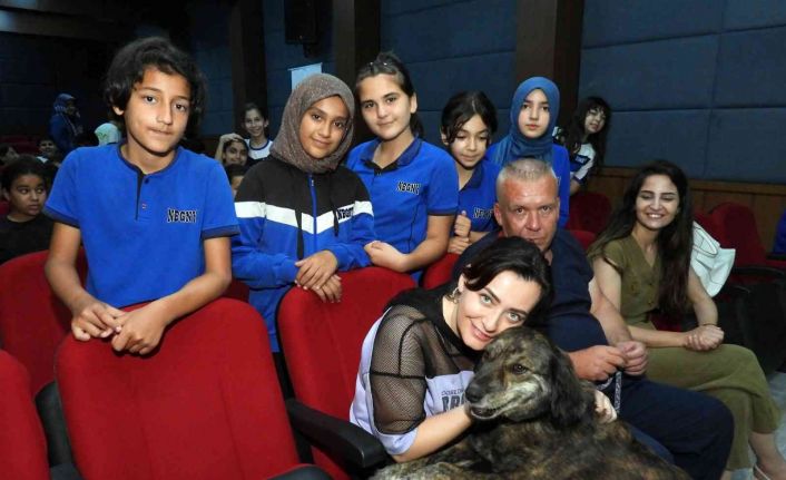 Öğrencilere sokak hayvanı eğitimi