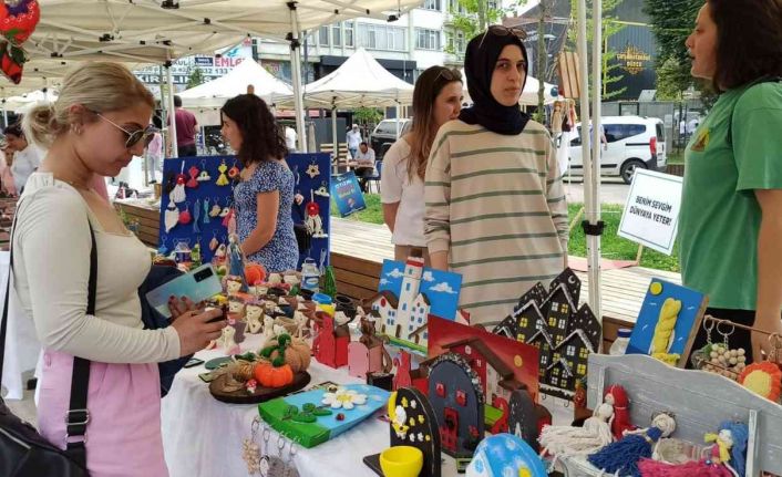 Özel öğrencilerin el emeği ürünleri görücüye çıktı
