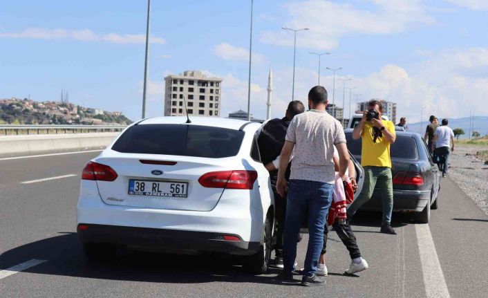 Polisten kaçan araç kovalamaca sonucu yakalandı