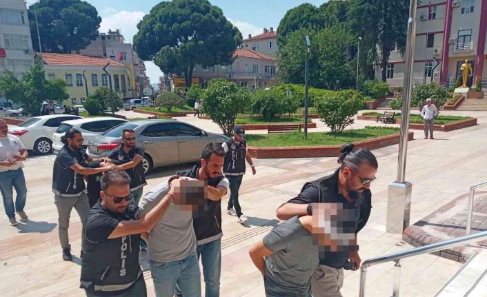 Polisten kaçan ve kaza yapan uyuşturucu tacirleri tutuklandı