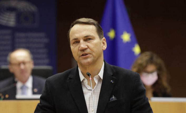 Polonya’nın eski Dışişleri ve Savunma Bakanı Sikorski: "Ukrayna’ya bağımsızlığını savunabilmesi için nükleer silah verilmeli"