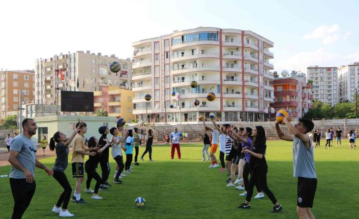 Siirt’te “Bu Yaz Sen de Adını Spora Yaz”’ spor şöleni yapıldı