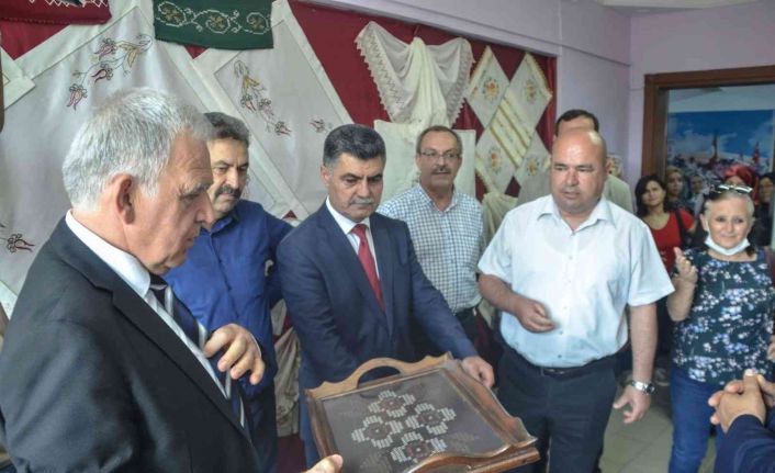 Taşköprü Halk Eğitim Merkezinde yıl sonu sergisi