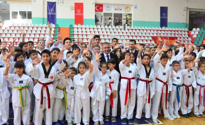 Vali Mete Buhara: "Çocuklarımız, sportif aktivitelerle dolu dolu yaz tatili geçirsin"