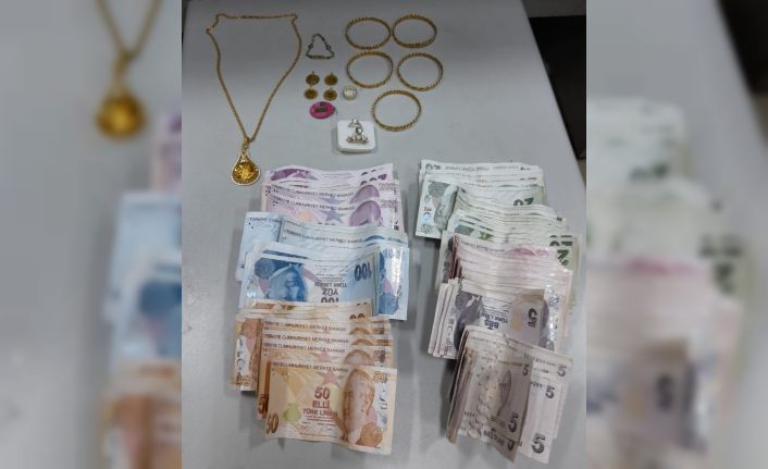 Vatandaşın yıllarca biriktirdiği altın ve paraları çalan hırsız polisten kaçamadı