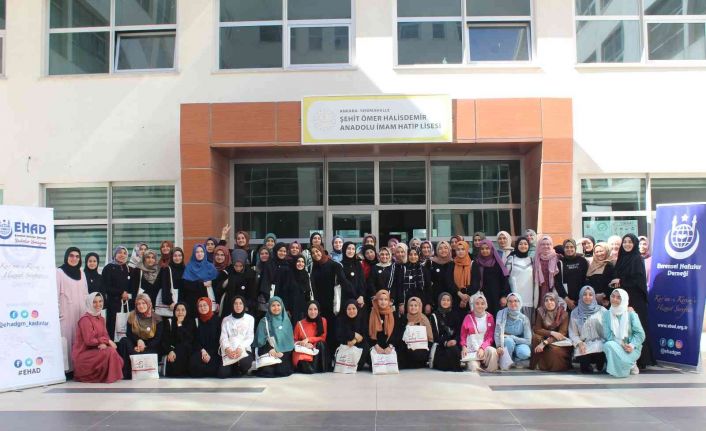 12-21 yaş aralığındaki 65 hafız, 3 günlük kampta gelecek planlaması yaptı