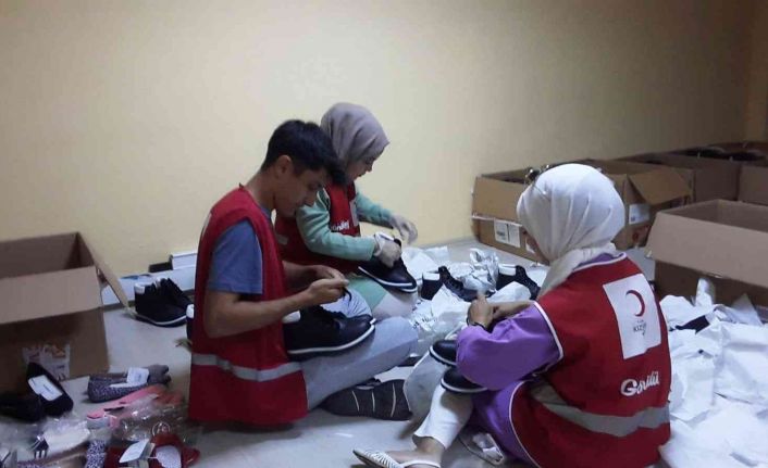 358 aileye bayramlık dağıtıldı