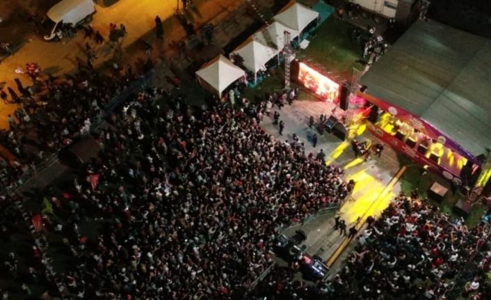 45 bin kişinin katılım sağladığı "Tatvan Doğu Anadolu Fuarı" sona erdi