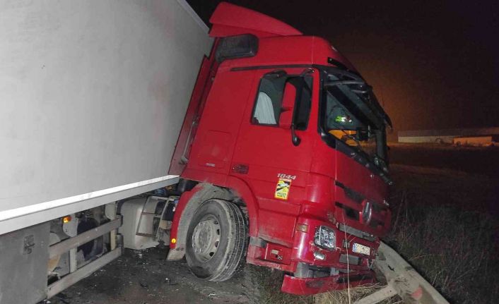 5 kişinin öldüğü kazada tır şoförü tutuksuz yargılanmak üzere serbest kaldı