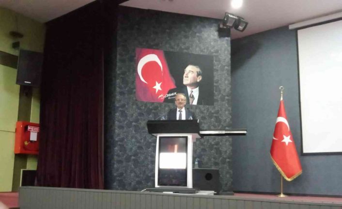 Aile Okulu Projesi ile anne ve babalar okul sıralarına oturuyor