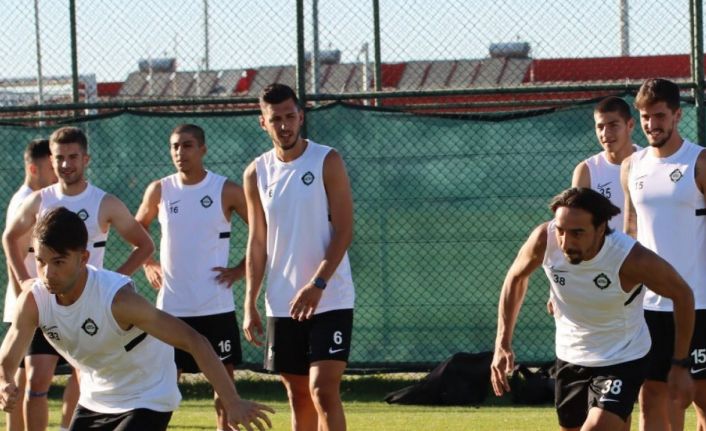Altay hazırlıklarına ara vermeden devam ediyor