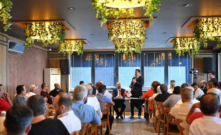 Balıkesir Büyükşehir Belediye Başkanı Yücel Yılmaz, Bandırmalı muhtarlarla buluştu