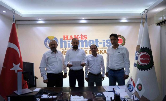 Başkan Okan Polat: “HAK-İŞ, 15 Temmuz gecesi ilk sokağa çıkan, canını ortaya koyan bir tutum sergilemiştir”