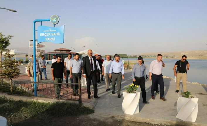 Başkan Vekili Aydın’dan Erçek Mahallesi’ne ziyaret