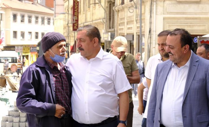 Başkan Vidinlioğlu; "Hem alt yapı hem üst yapı çalışmalarımız tüm hızıyla sürüyor"