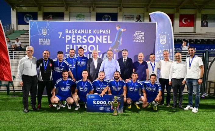 Başkanlık kupası BUSKİ Bilgi İşlem’in