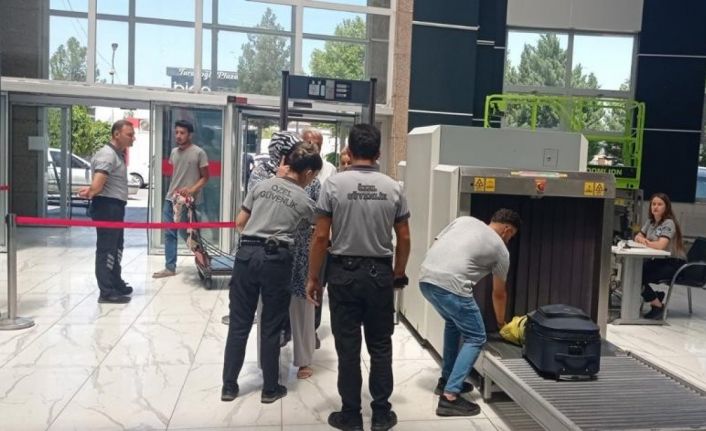 Batman’da peynir bidonuyla silah ve uyuşturucu sevkiyatı