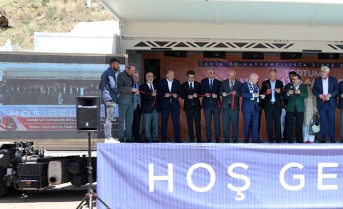 Büyükşehir’den yeni bir yatırım daha: Tortum Canlı Hayvan Pazarı açıldı