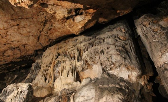 Çımağıl Mağarası hayran bırakıyor