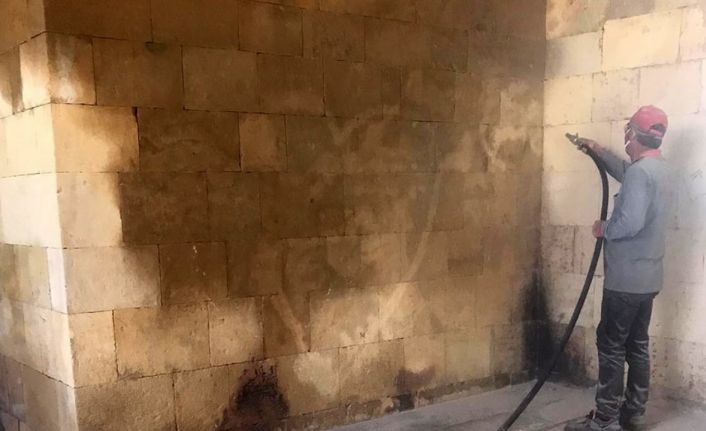 Çini Maçin Kalesi surlarındaki isimler temizlendi