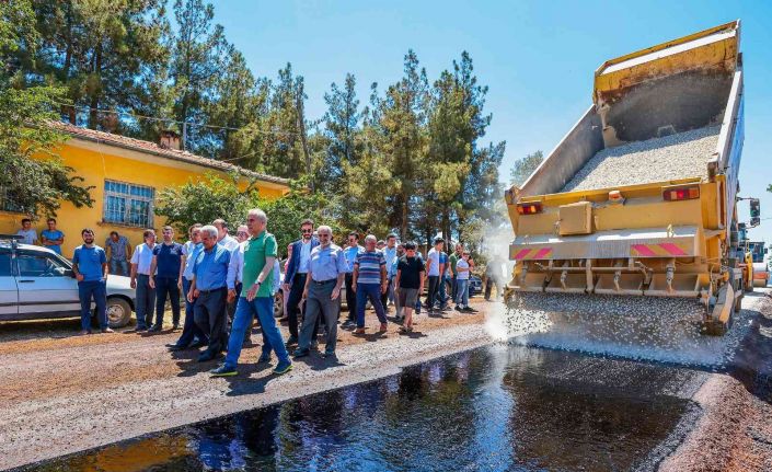 Denizli’de asfalt seferberliği sürüyor