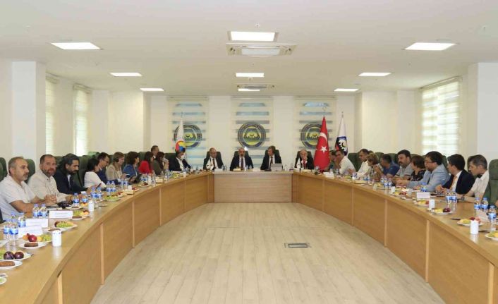 Diyarbakır Ticaret ve Sanayi Odası, Diyarbakır’a hava ulaşımı ile ilgili görüşme gerçekleştirdi