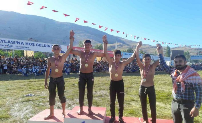 Döşemealtı sporcuları kürsülere ambargo koydu