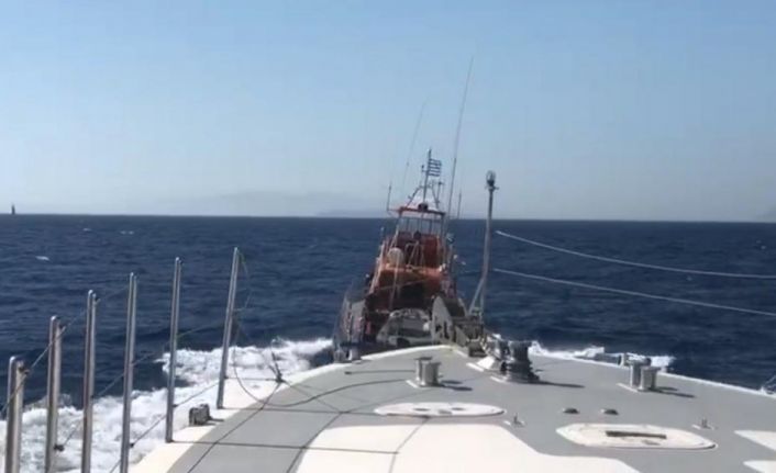 Ege’deki yat yarışına tacizde bulunan Yunan Sahil Güvenlik unsurunu Türk Sahil Güvenlik botu kovaladı
