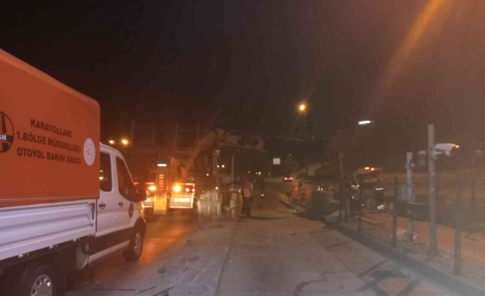 Esenyurt’ta servis minibüsü gişelere çarptı, 1’i ağır 7 kişi yaralandı