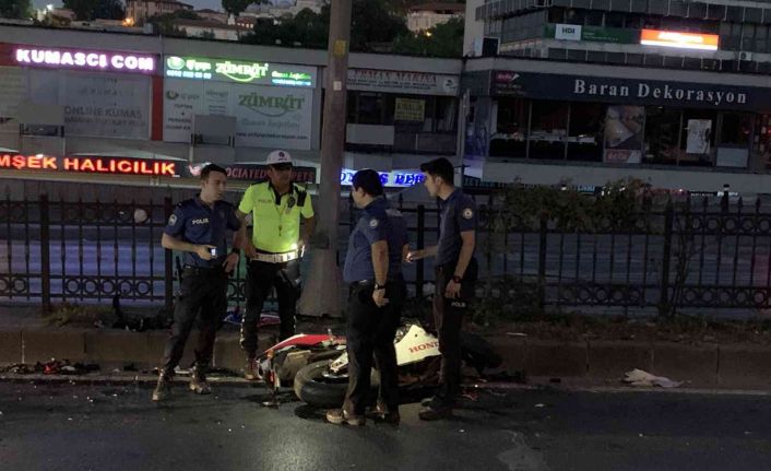Fatih’te otomobille motosiklet çarpıştı: 1 ölü, 1 yaralı