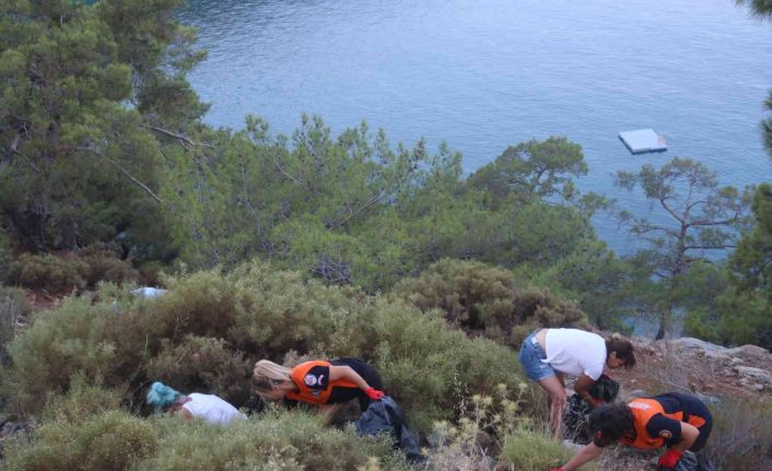 Fethiye’de çevre temizliği yapıldı