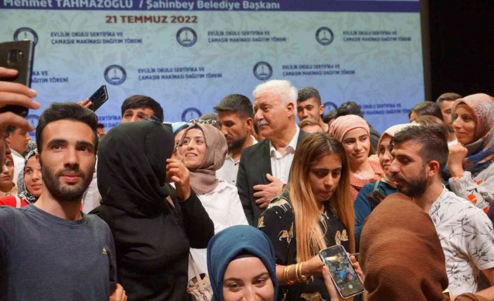 Genç çiftlerden Hatipoğlu’na yoğun ilgi