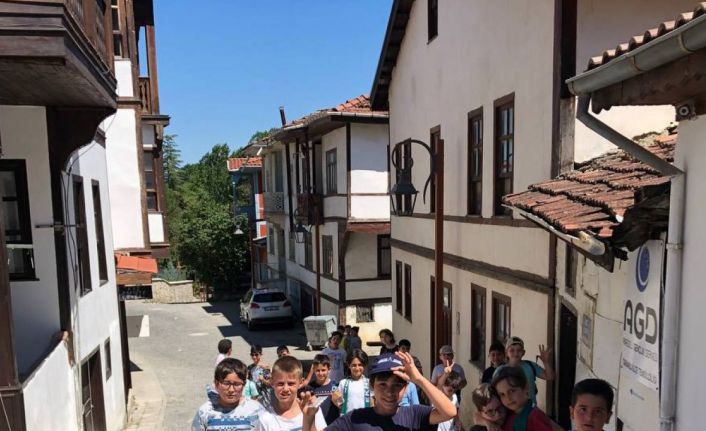 Genç gezginler unutulmaz bir deneyim yaşadı