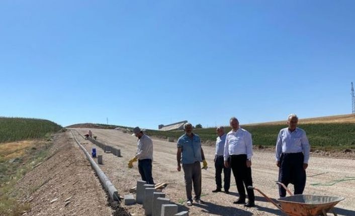 Güney Batı Çevre Yolu kaldırım çalışmaları devam ediyor