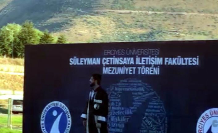 Habere giderken kazada hayatını kaybeden muhabirin mezuniyet görüntüleri yürek burktu