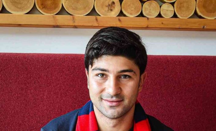 İtalyan ekibi Genoa, son olarak Beşiktaş forması giyen Güven Yalçın’ı kadrosuna kattığını açıkladı.