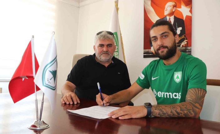 Kaan Aşnaz Muğlaspor’a imza attı