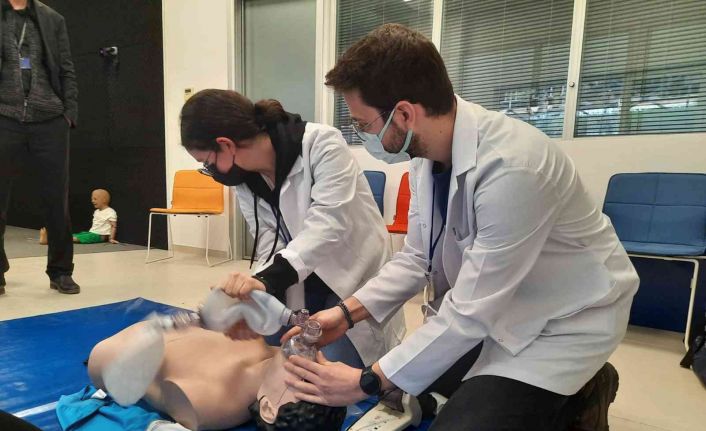 Liselere yönelik ‘Tıp Kariyer Kampı’nın başvuruları açıldı