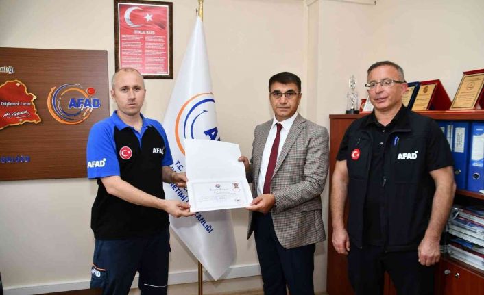 Mağara ve kanyonda mahsur kalan vatandaşları kurtaran AFAD personeline başarı belgesi