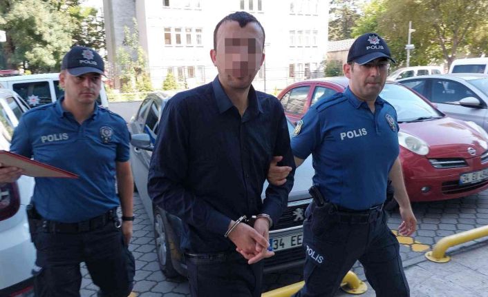 Marketten yemek için üzüm çaldığını söyledi, pirinç çalarken kameraya yakalandı