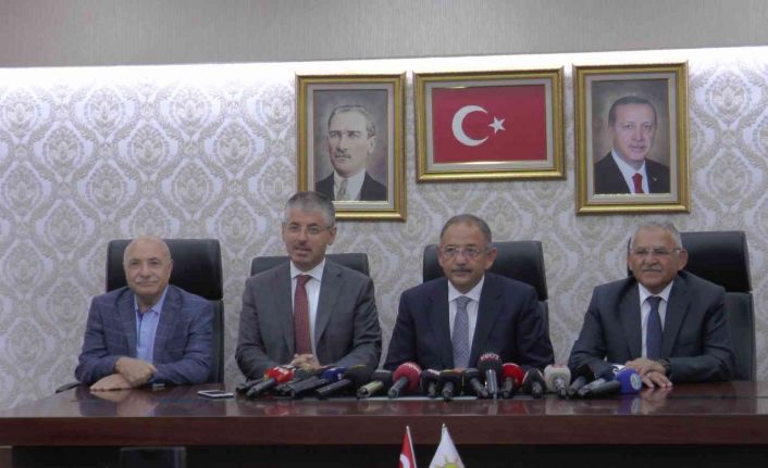 Mehmet Özhaseki: “Yalan olan söylemlere ‘vız gelir, tırıs gider’ diye cevap veriyoruz”