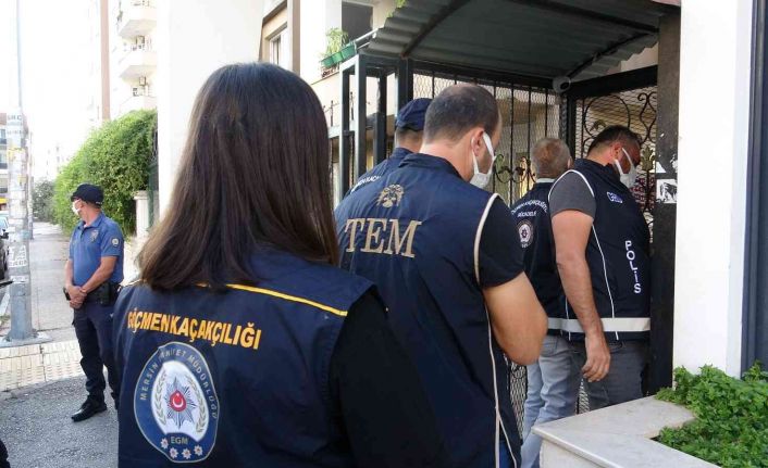 Mersin merkezli 7 ilde "Umut Tacirlerine Operasyon": 15 gözaltı kararı