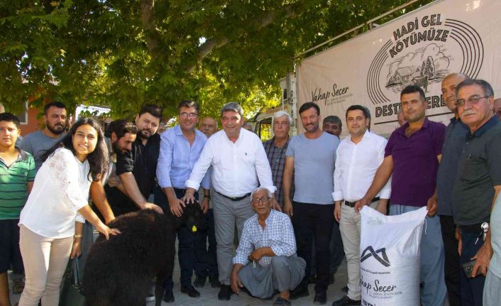 Mersin’de 13 üreticiye 325 küçükbaş hayvan dağıtıldı