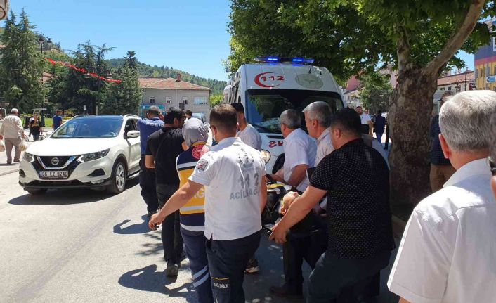 Motosikletin çarptığı 12 yaşındaki çocuk hastaneye kaldırıldı