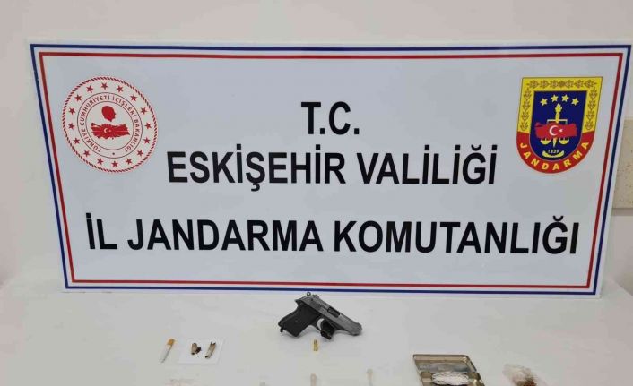 Ormanlık alana giriş yasağını ihlal eden şahıslardan uyuşturucu madde ele geçirildi