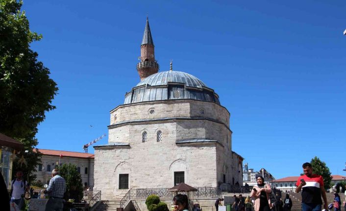 Osmanlı ahlakını yansıtan iki taş, günümüzde birçok kişi ne amaçla kullanıldıklarından habersiz
